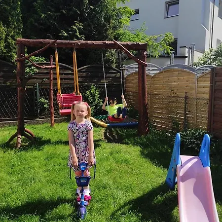Apartament Z Ogrodem- 10 Min Do Plazy كولوبرزيغ