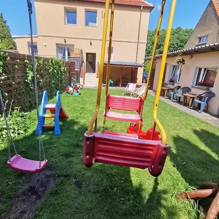 Apartament Z Ogrodem- 10 Min Do Plazy شقة كولوبرزيغ